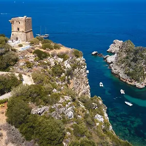 torre-di-scopello.sicilyhotelsitaly.net/